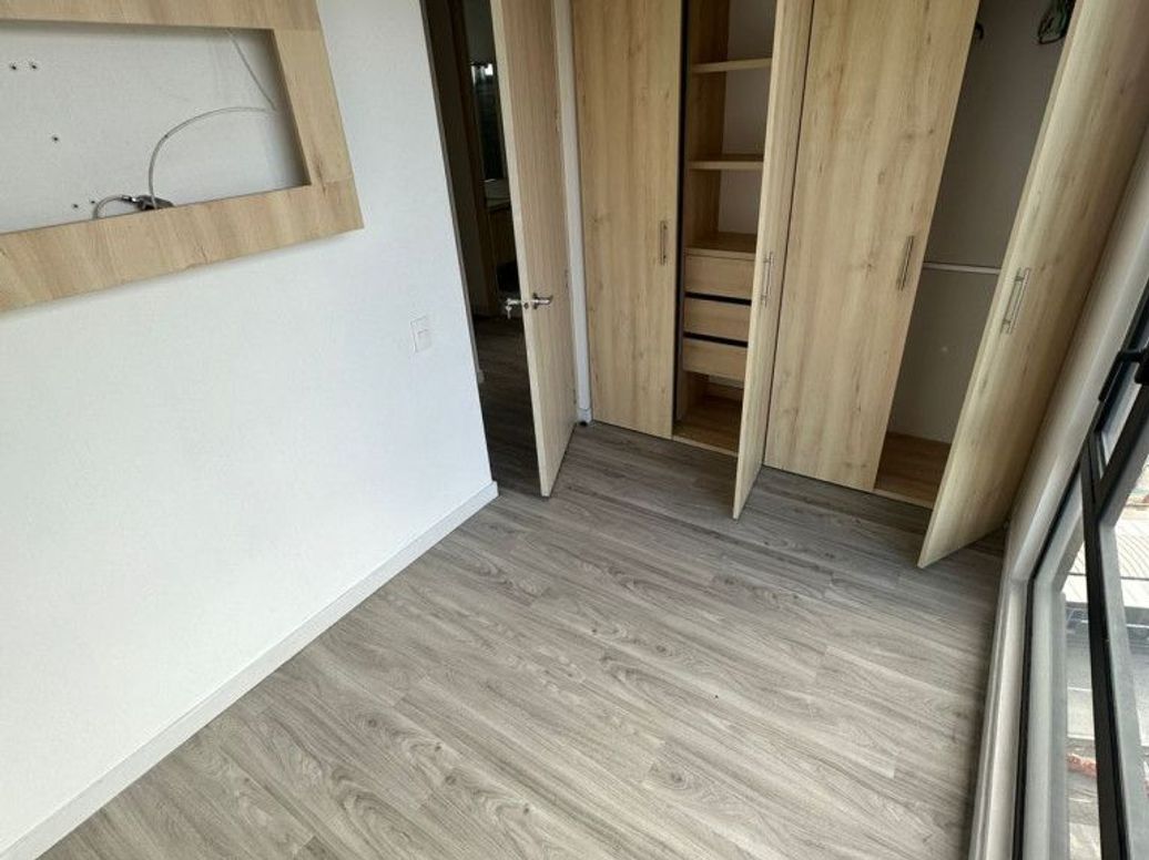 Apartamento de 2 alcobas en arriendo en Quinta Camacho, Bogotá, 65 m² · foto 9 de 16