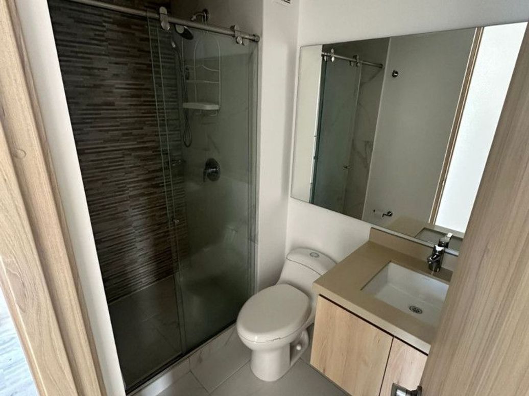 Apartamento de 2 alcobas en arriendo en Quinta Camacho, Bogotá, 65 m² · foto 7 de 16