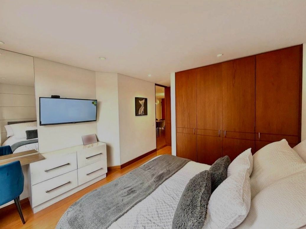 Apartamento de 2 alcobas en venta en Santa Barbara Occidental, Bogotá, 80 m² · foto 12 de 14