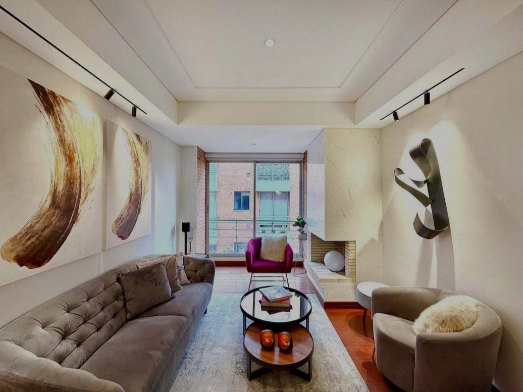 Apartamento de 2 alcobas en venta en Santa Barbara Occidental, Bogotá, 80 m² · foto 2 de 14
