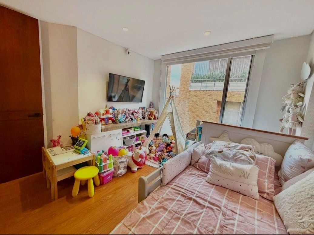 Apartamento de 2 alcobas en venta en Santa Barbara Occidental, Bogotá, 80 m² · foto 13 de 14