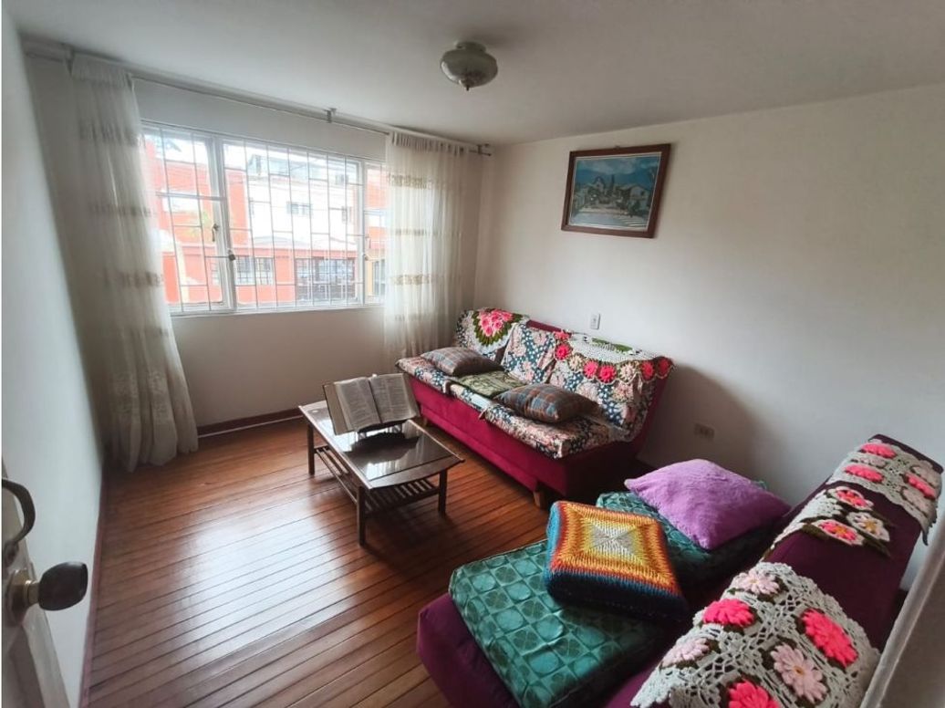 Casa de 4 alcobas en venta en La Española, Bogotá, 122 m² · foto 6 de 17