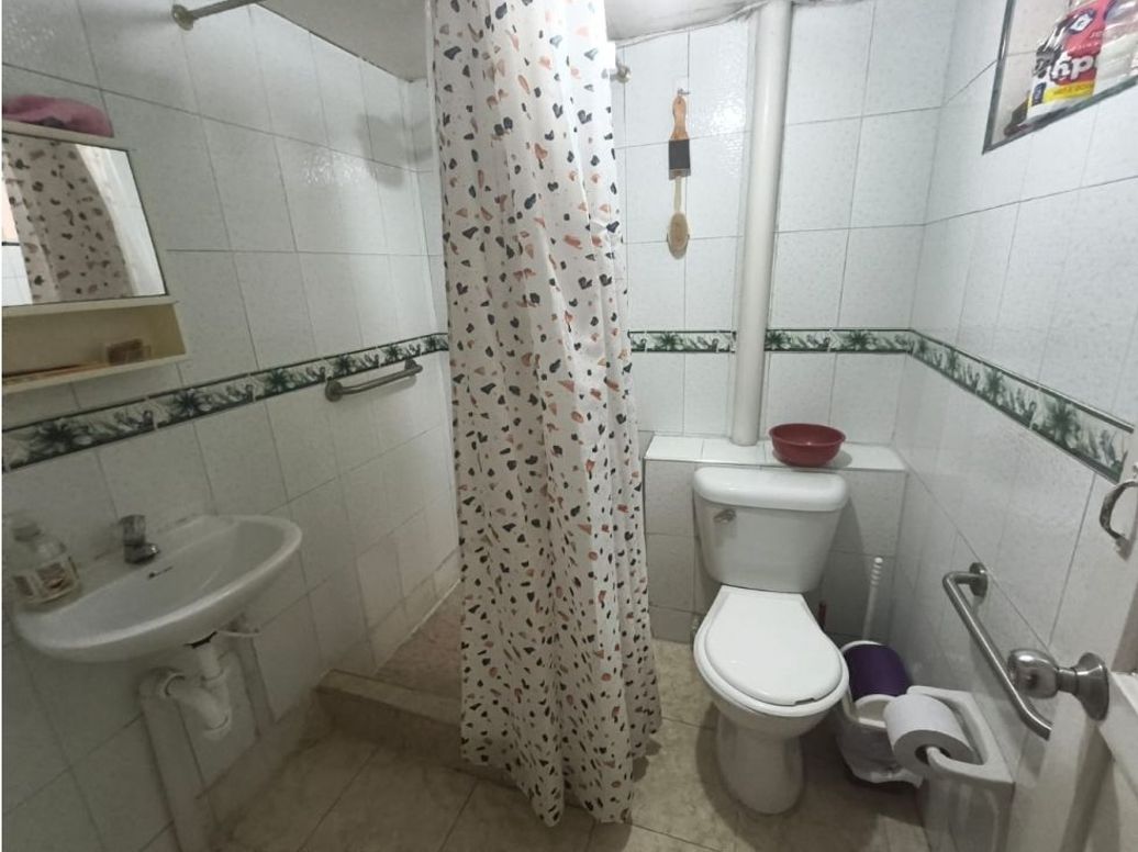 Casa de 4 alcobas en venta en La Española, Bogotá, 122 m² · foto 15 de 17