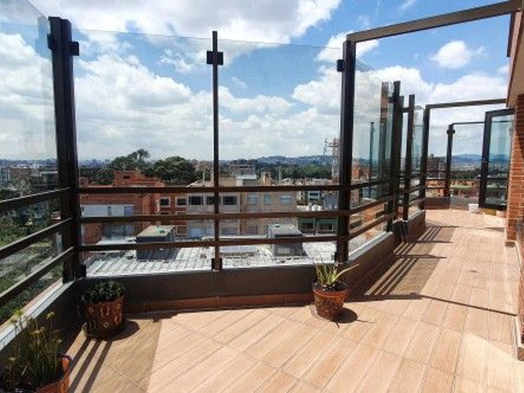 Apartamento de 3 alcobas en venta en Bella Suiza, Bogotá, 294 m² · foto 16 de 20