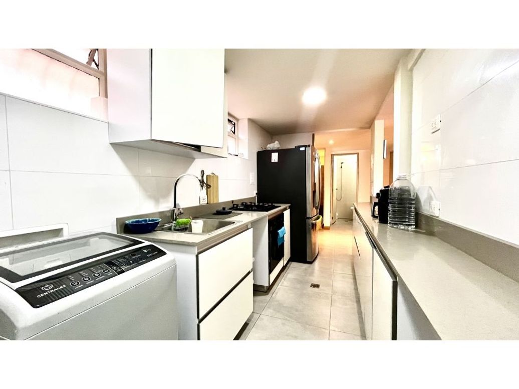 Apartamento de 2 alcobas en venta en Santa Barbara, Bogotá, 93 m² · foto 5 de 20