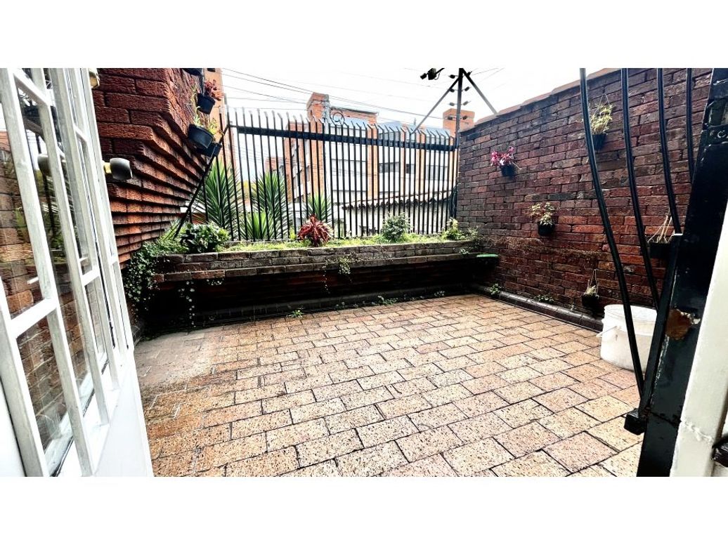 Apartamento de 2 alcobas en venta en Santa Barbara, Bogotá, 93 m² · foto 16 de 20