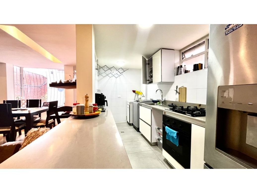 Apartamento de 2 alcobas en venta en Santa Barbara, Bogotá, 93 m² · foto 9 de 20