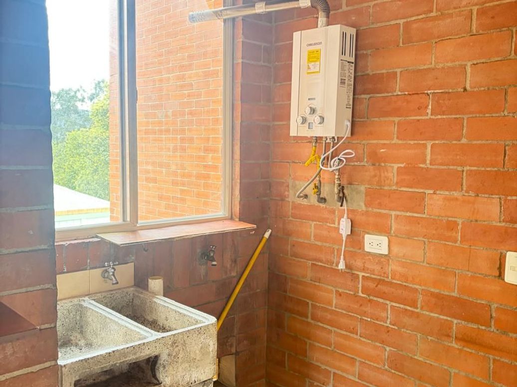 Apartamento de 2 alcobas en venta en Rincón De Santa Ines, Bogotá, 50 m² · foto 6 de 6
