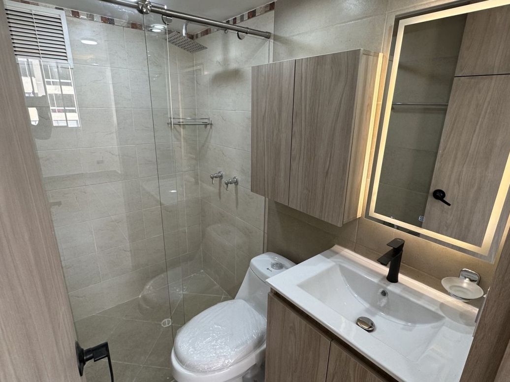 Apartamento de 2 alcobas en venta en Almagrario, Bogotá, 53 m² · foto 4 de 19