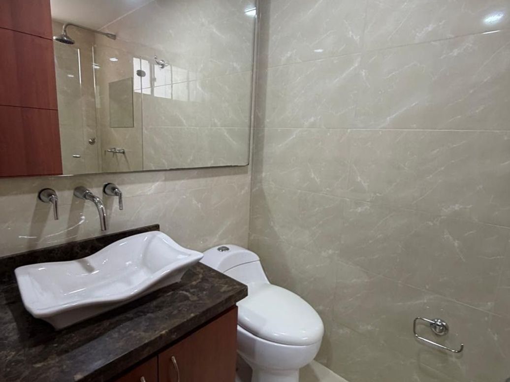 Apartamento de 3 alcobas en venta en Ub. Cordoba Niza, Bogotá, 100 m² · foto 4 de 20