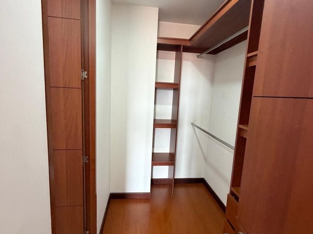 Apartamento de 3 alcobas en venta en Ub. Cordoba Niza, Bogotá, 100 m² · foto 3 de 20