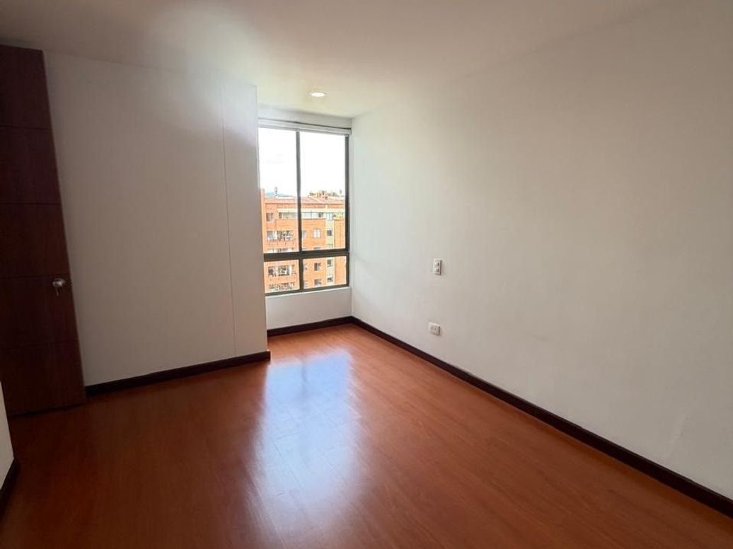 Apartamento de 3 alcobas en venta en Ub. Cordoba Niza, Bogotá, 100 m² · foto 5 de 20