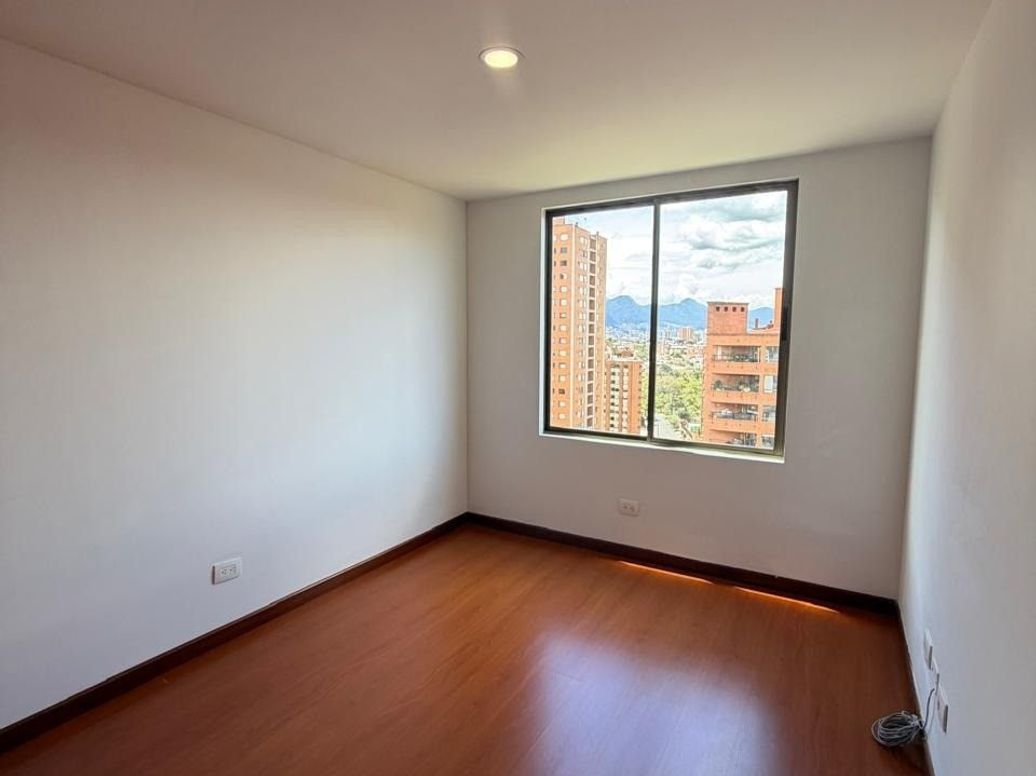 Apartamento de 3 alcobas en venta en Ub. Cordoba Niza, Bogotá, 100 m² · foto 7 de 20