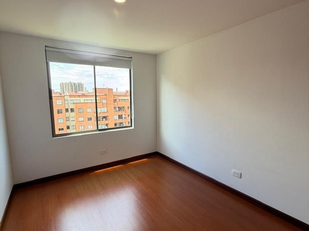 Apartamento de 3 alcobas en venta en Ub. Cordoba Niza, Bogotá, 100 m² · foto 6 de 20