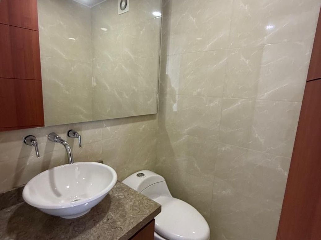 Apartamento de 3 alcobas en venta en Ub. Cordoba Niza, Bogotá, 100 m² · foto 9 de 20