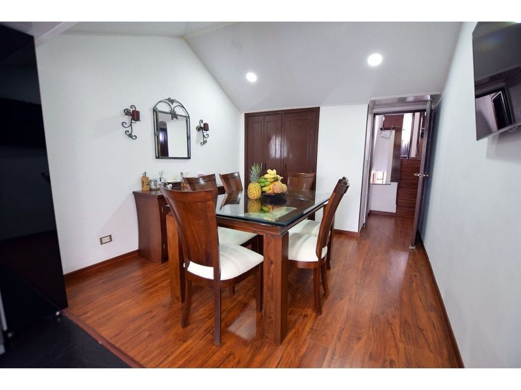 Casa de 3 alcobas en venta en Villa Magdala, Bogotá, 350 m² · foto 16 de 20