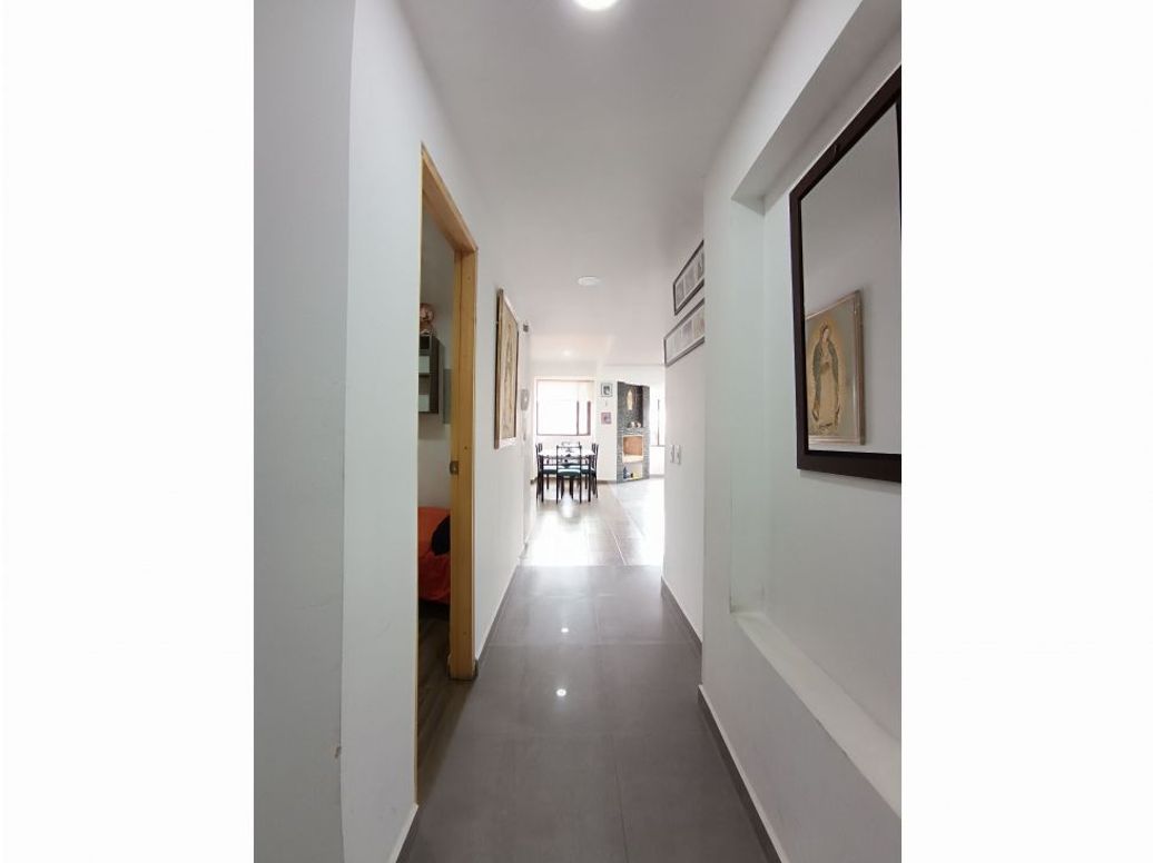 Apartamento de 5 alcobas en venta en San Luis, Bogotá, 148 m² · foto 4 de 20