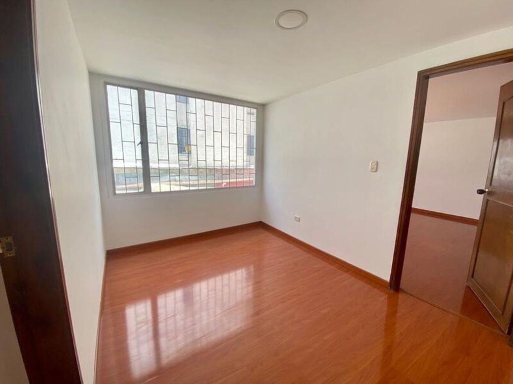 Apartamento de 3 alcobas en venta en Santa Barbara Central, Bogotá, 134 m² · foto 17 de 20