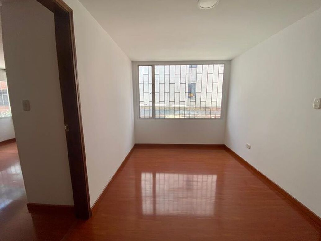 Apartamento de 3 alcobas en venta en Santa Barbara Central, Bogotá, 134 m² · foto 18 de 20