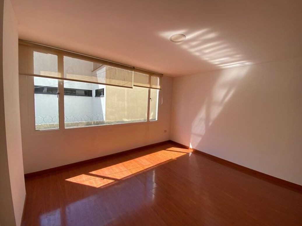 Apartamento de 3 alcobas en venta en Santa Barbara Central, Bogotá, 134 m² · foto 13 de 20
