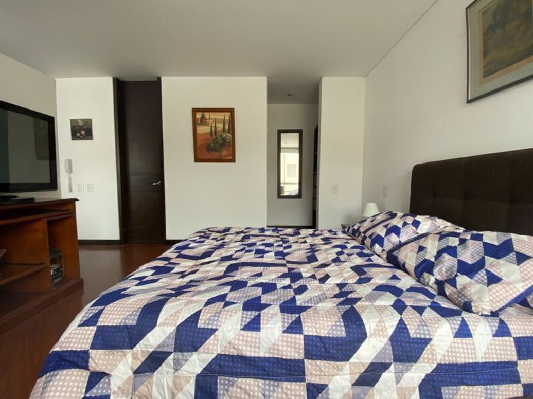 Apartamento de 1 alcoba en venta en Chico Norte Et. Iii, Bogotá, 49 m² · foto 9 de 17