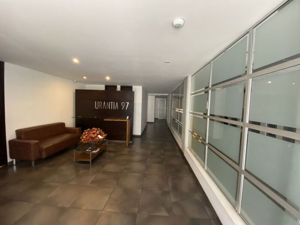 Apartamento de 1 alcoba en venta en Chico Norte Et. Iii, Bogotá, 49 m² · foto 13 de 17