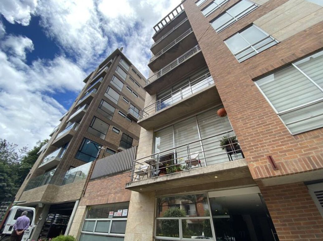 Apartamento de 1 alcoba en venta en Chico Norte Et. Iii, Bogotá, 49 m² · foto 16 de 17