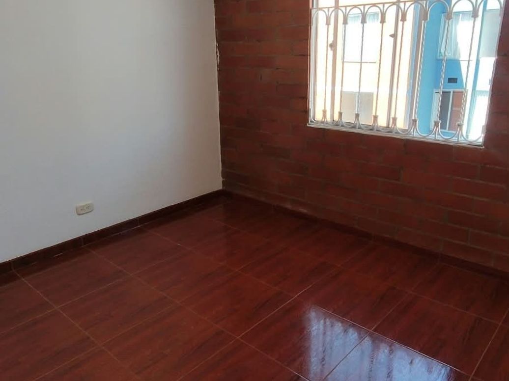 Apartamento de 3 alcobas en venta en Campo Alegre, Bogotá, 55 m² · foto 8 de 15