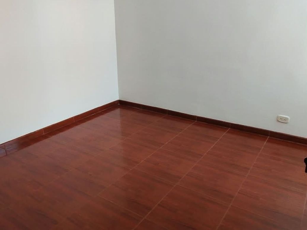 Apartamento de 3 alcobas en venta en Campo Alegre, Bogotá, 55 m² · foto 13 de 15