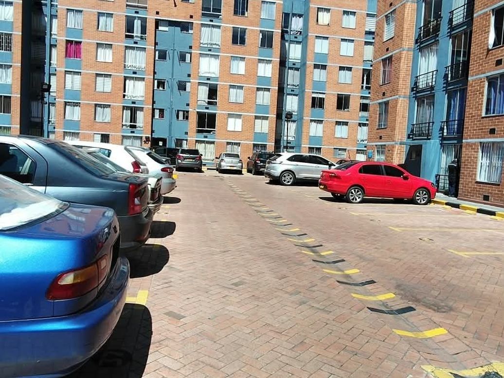 Apartamento de 3 alcobas en venta en Campo Alegre, Bogotá, 55 m² · foto 15 de 15