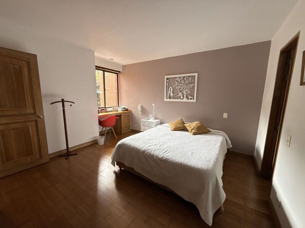 Apartamento de 4 alcobas en venta en Ciudad Jardín Norte, Bogotá, 144 m² · foto 14 de 18