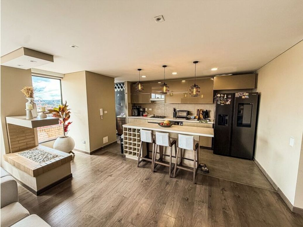 Apartamento de 3 alcobas en venta en Puente Largo, Bogotá, 176 m² · foto 5 de 20
