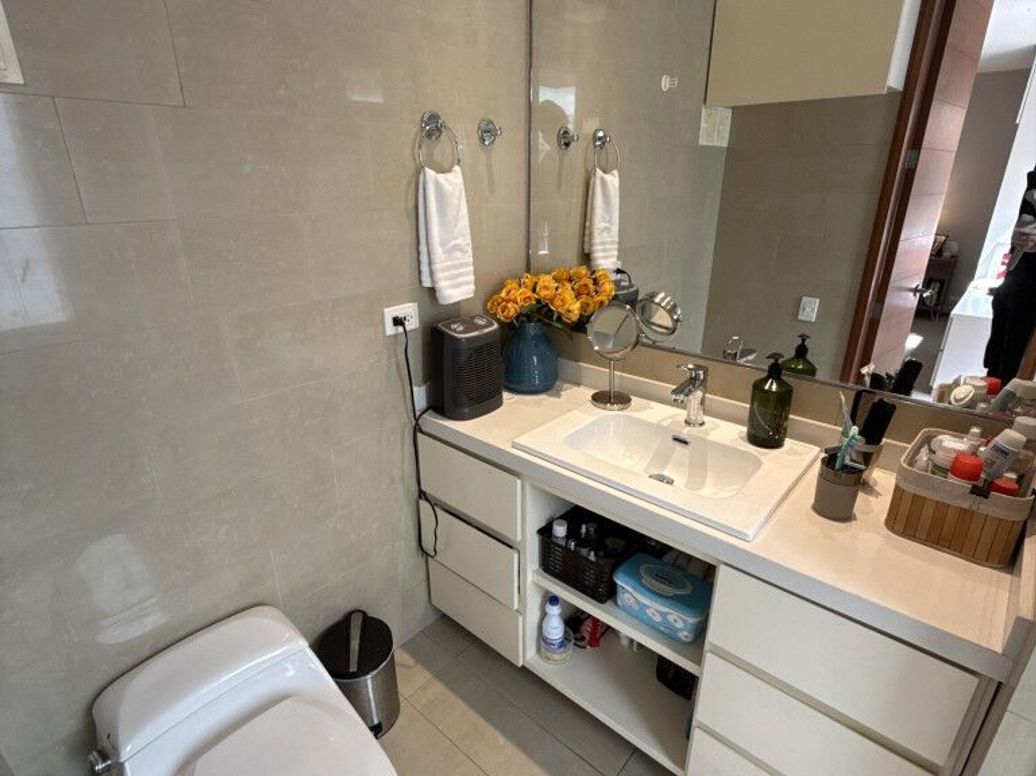 Apartamento de 3 alcobas en venta en Los Rosales, Bogotá, 114 m² · foto 14 de 16