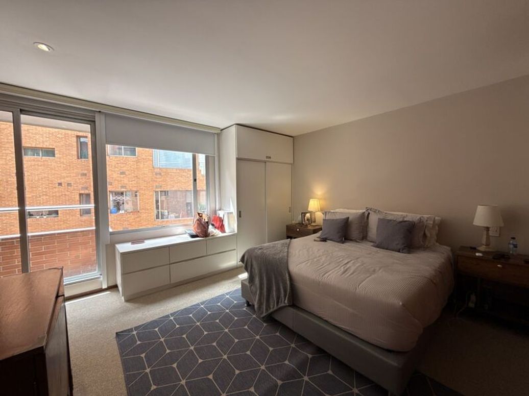Apartamento de 3 alcobas en venta en Los Rosales, Bogotá, 114 m² · foto 11 de 16