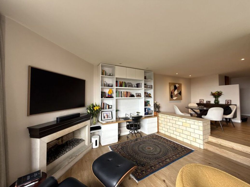Apartamento de 3 alcobas en venta en Los Rosales, Bogotá, 114 m² · foto 2 de 16