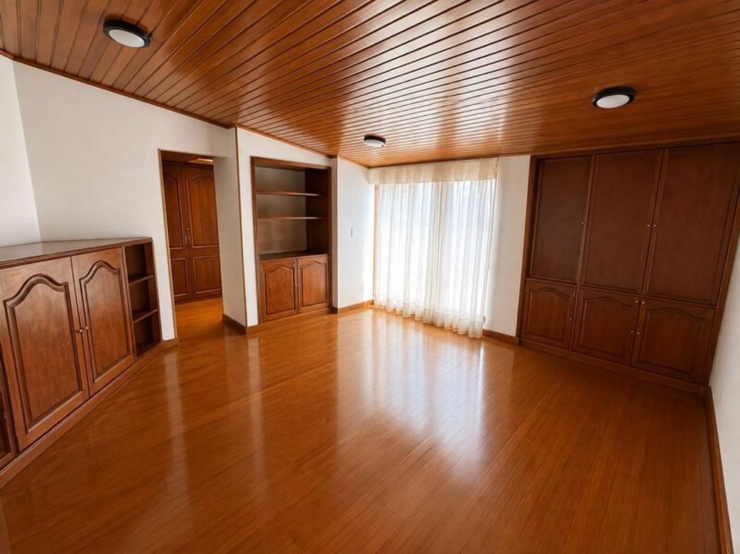 Apartamento de 4 alcobas en venta en Santa Bibiana, Bogotá, 204 m² · foto 10 de 10