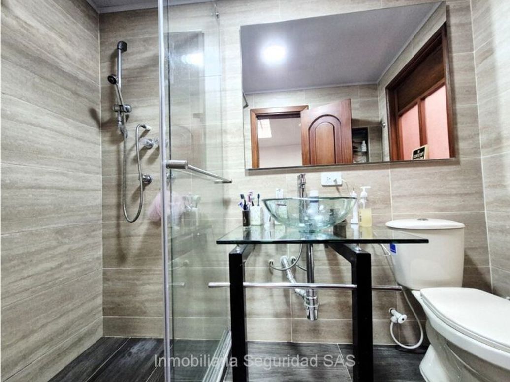 Casa de 4 alcobas en venta en Carvajal, Bogotá, 168 m² · foto 13 de 17