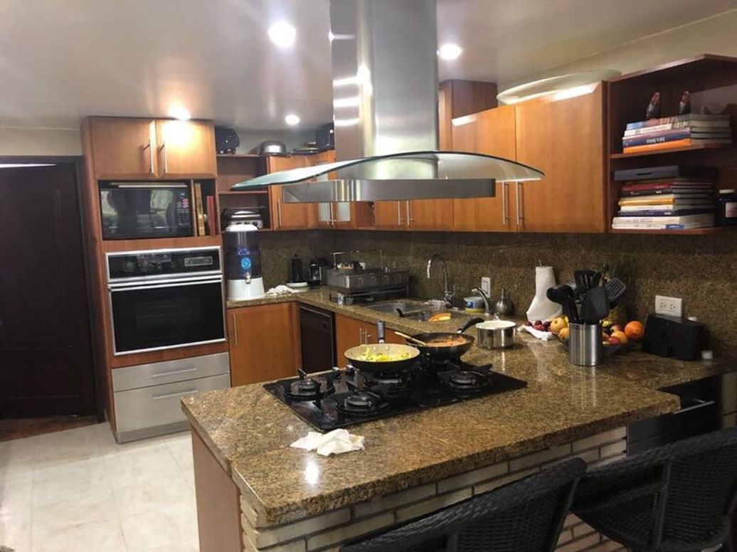 Casa de 4 alcobas en venta en Niza Norte, Bogotá, 314 m² · foto 10 de 20