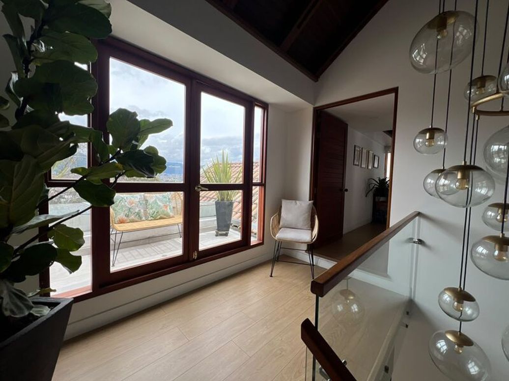 Casa de 3 alcobas en venta en Suba Naranjos, Bogotá, 256 m² · foto 10 de 20