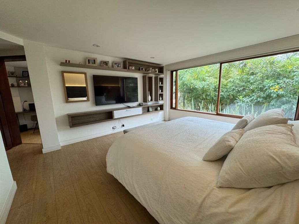Casa de 3 alcobas en venta en Suba Naranjos, Bogotá, 256 m² · foto 12 de 20