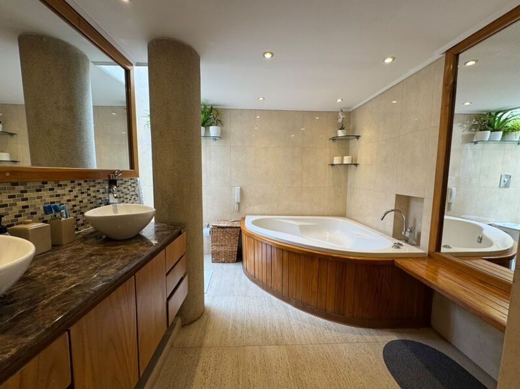 Casa de 3 alcobas en venta en Suba Naranjos, Bogotá, 256 m² · foto 13 de 20