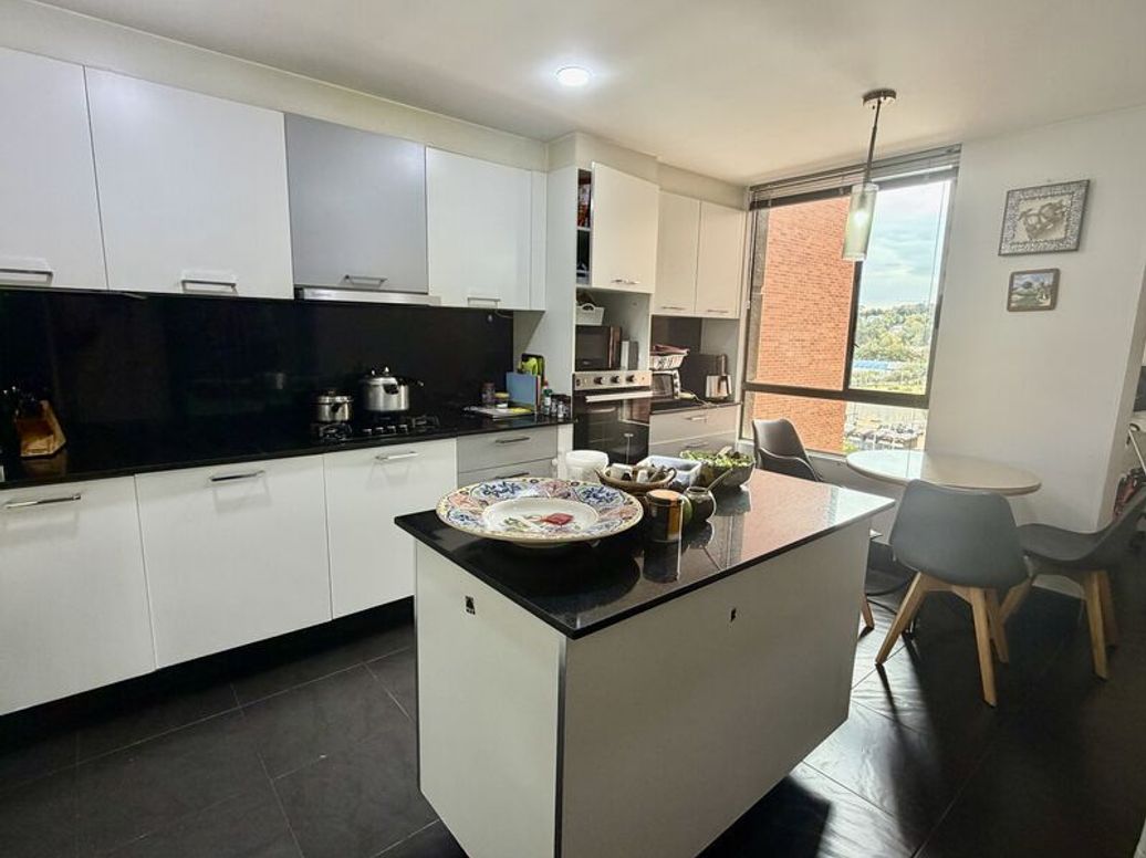 Apartamento de 3 alcobas en venta en Cr Versalles, Bogotá, 180 m² · foto 10 de 20