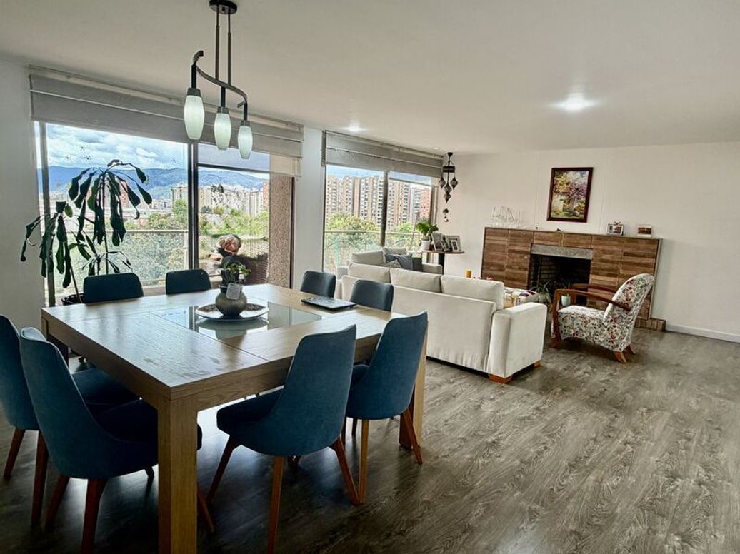 Apartamento de 3 alcobas en venta en Cr Versalles, Bogotá, 180 m² · foto 3 de 20