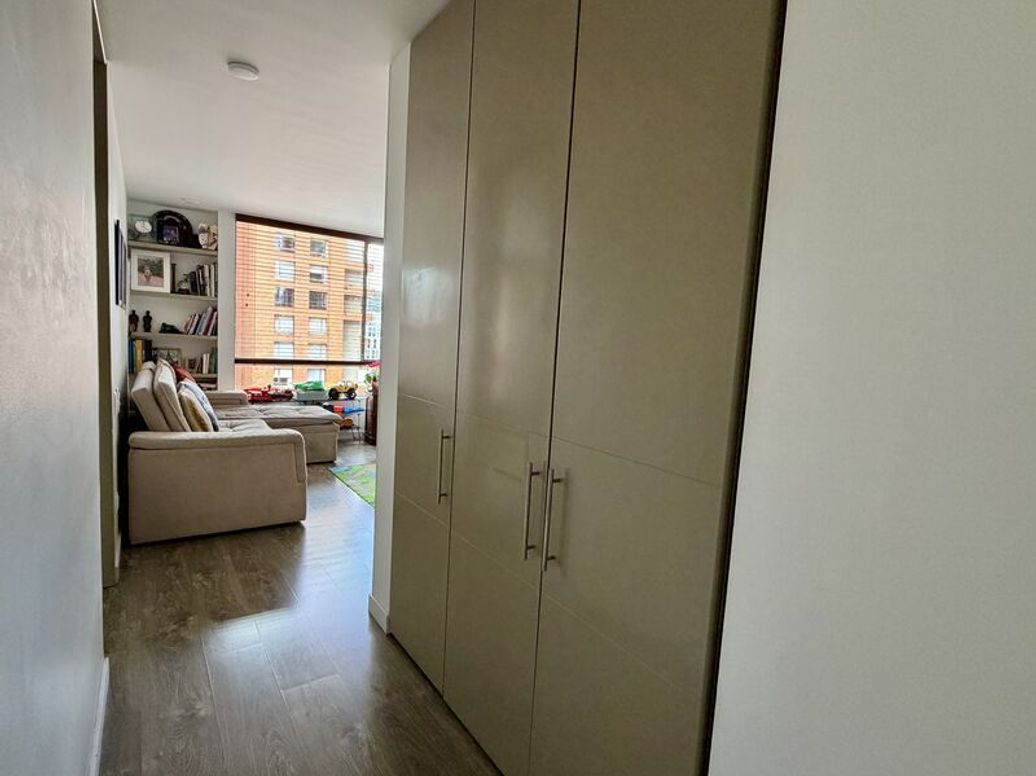 Apartamento de 3 alcobas en venta en Cr Versalles, Bogotá, 180 m² · foto 16 de 20