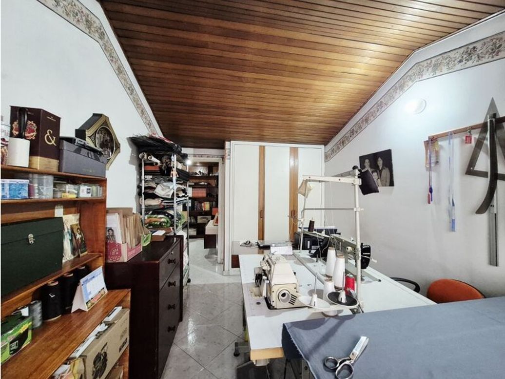 Casa de 4 alcobas en venta en Normandia Occidental, Bogotá, 176 m² · foto 18 de 20