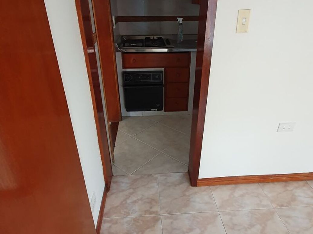 Apartamento de 3 alcobas en venta en El Batan, Bogotá, 97 m² · foto 8 de 10
