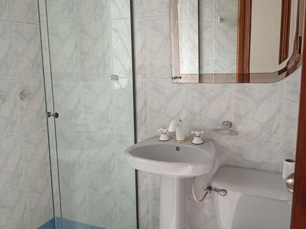 Apartamento de 3 alcobas en venta en Santa Barbara Central, Bogotá, 147 m² · foto 14 de 20