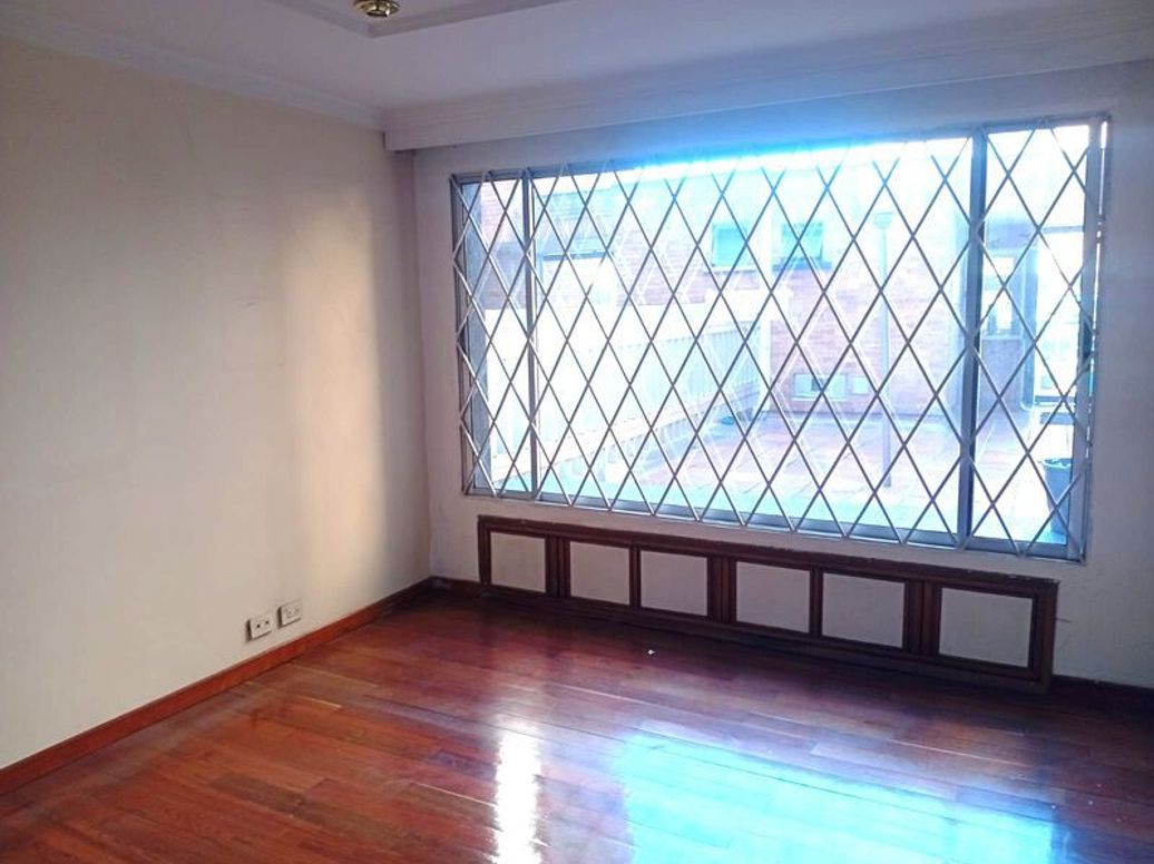 Apartamento de 3 alcobas en venta en Santa Barbara Central, Bogotá, 147 m² · foto 10 de 20