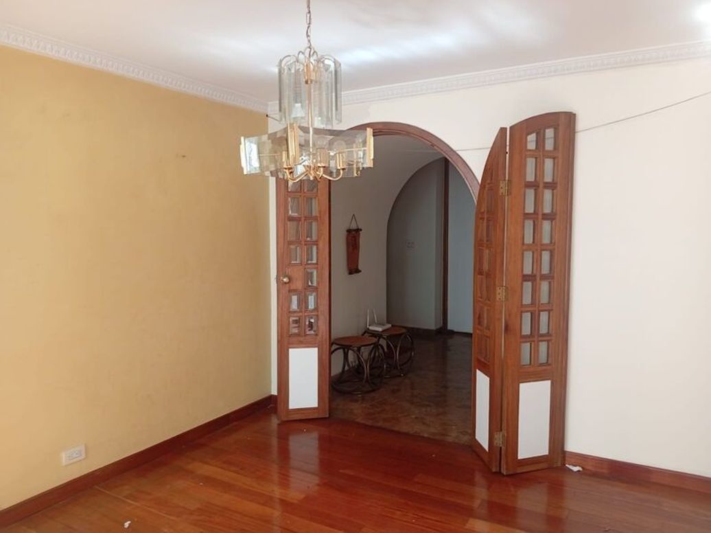 Apartamento de 3 alcobas en venta en Santa Barbara Central, Bogotá, 147 m² · foto 8 de 20