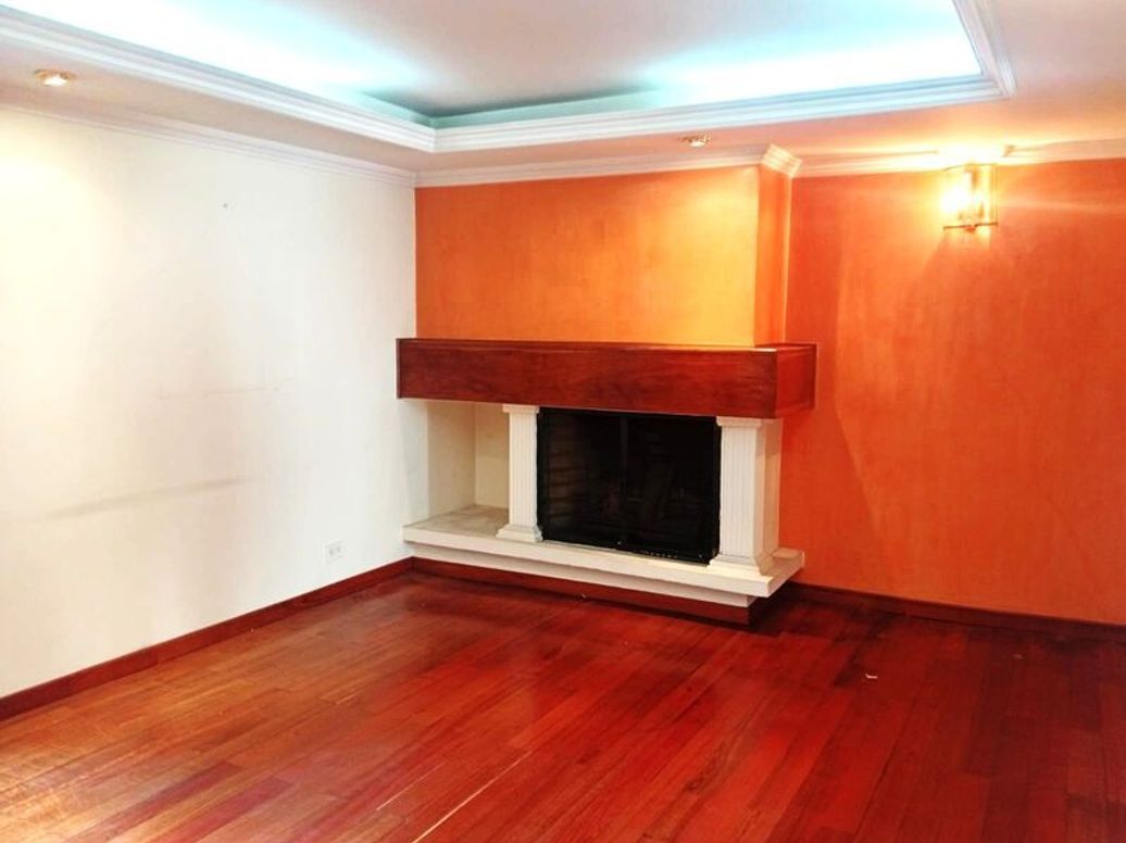 Apartamento de 3 alcobas en venta en Santa Barbara Central, Bogotá, 147 m² · foto 6 de 20